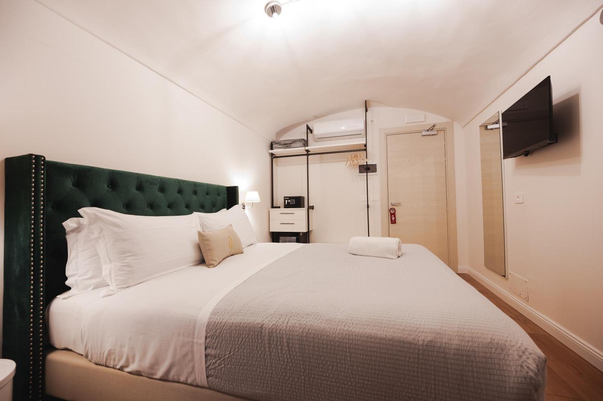 Carlo Felice Boutique Hotel